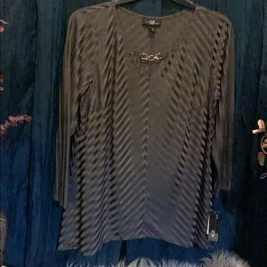 Final price drop🔹gray ladies plus size 1X blouse